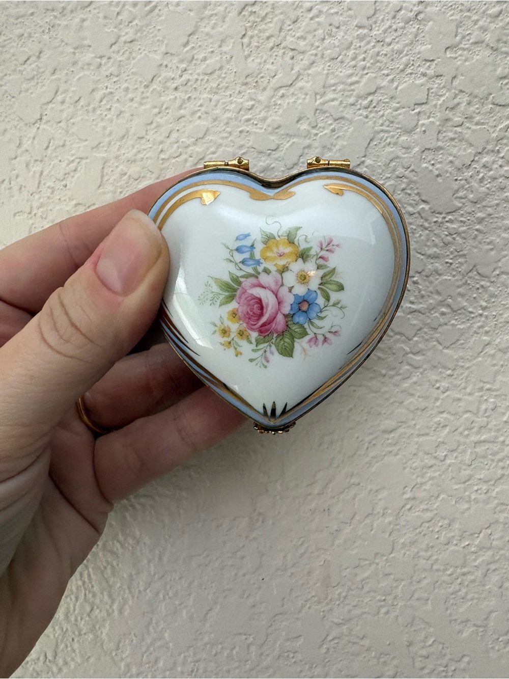 Limoges White Heart Trinket Box with Gold Trim and Floral Motif